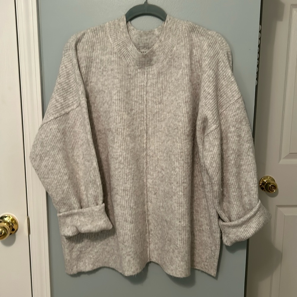 Beautiful gray sweater